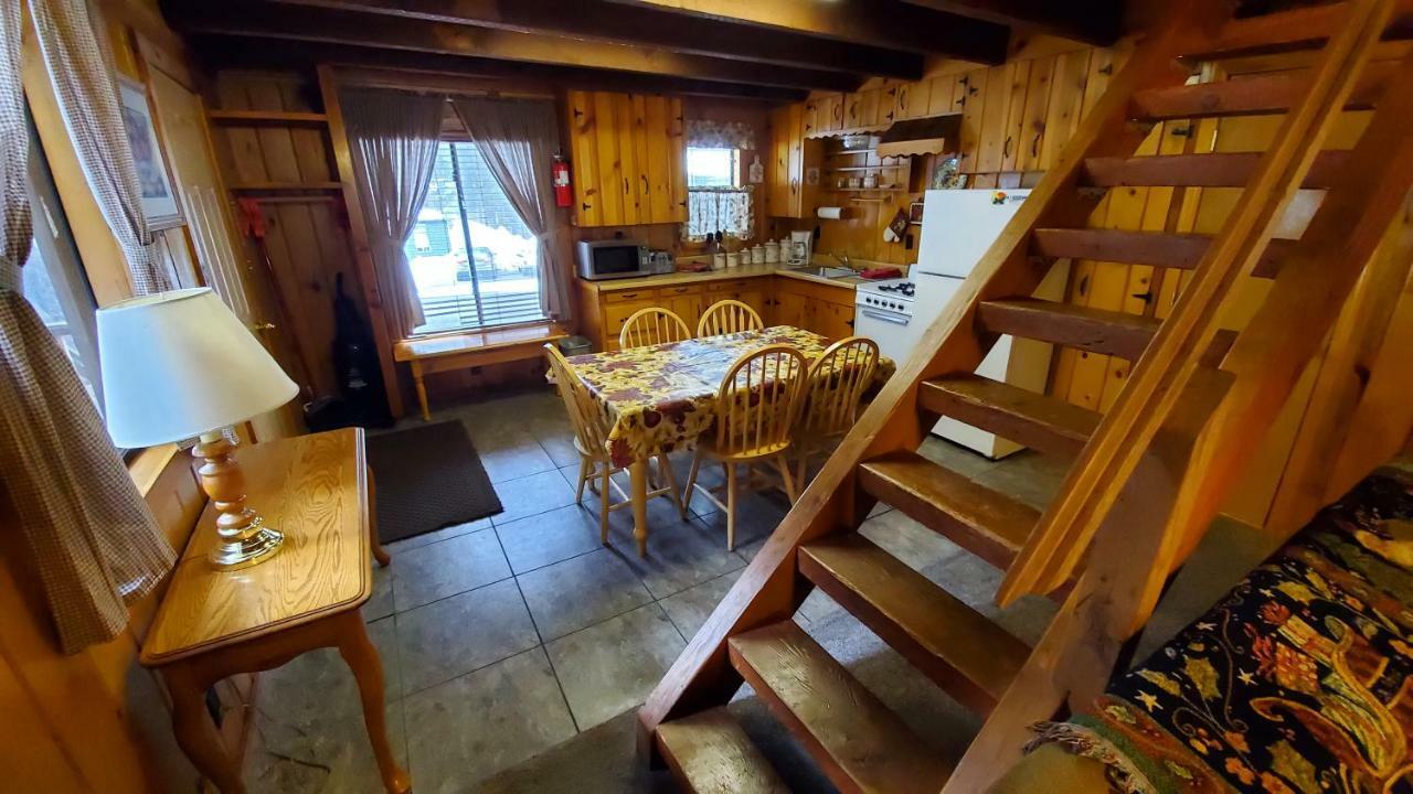 Reverse Creek Lodge June Lake Phòng bức ảnh