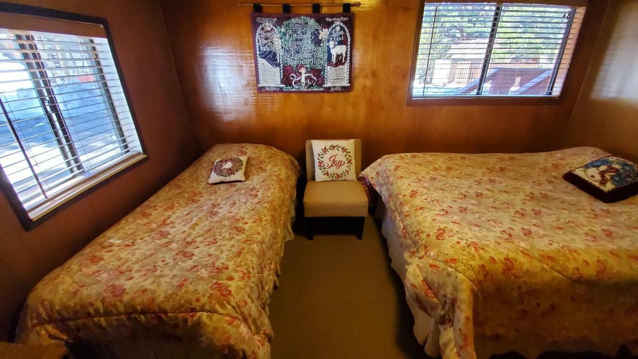 Reverse Creek Lodge June Lake Phòng bức ảnh